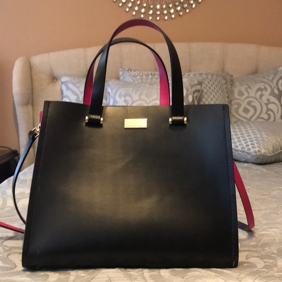 kate spade Handbags - Stunning Kate Spade purse.